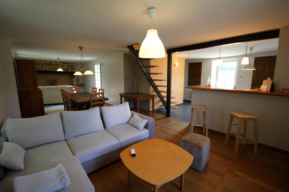 Maison De Vacances A Lissac-Sur-Couze Екстер'єр фото