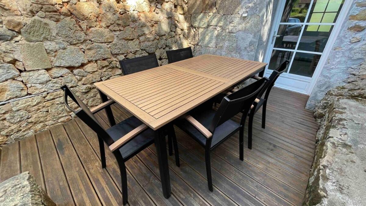 Maison De Vacances A Lissac-Sur-Couze Екстер'єр фото