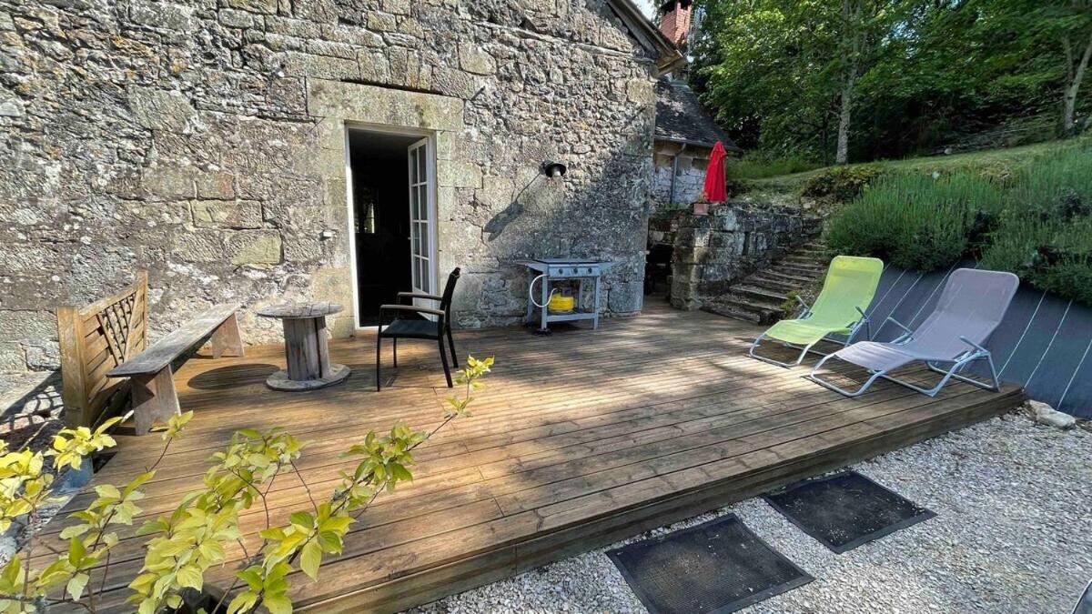 Maison De Vacances A Lissac-Sur-Couze Екстер'єр фото
